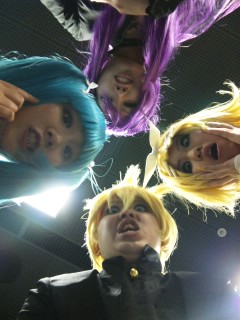 �l�̖{�C�A�݂��Ă������