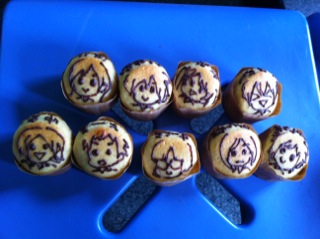 �P�[�L���̑��q�̖{�C