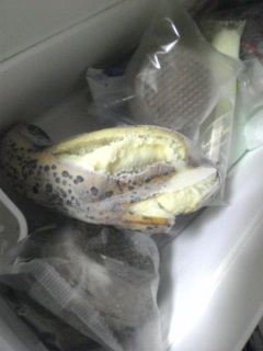 冷凍庫の製氷機